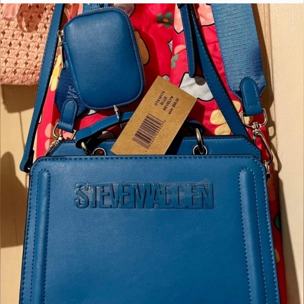 Steve Madden set